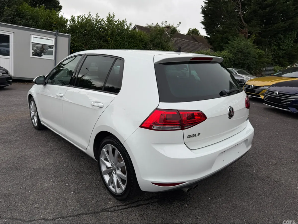 Volkswagen Golf Hatchback, Petrol, 2016, White