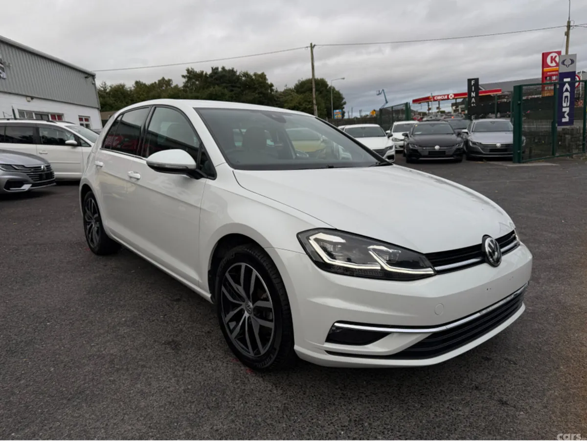 Volkswagen Golf Hatchback, Petrol, 2018, White