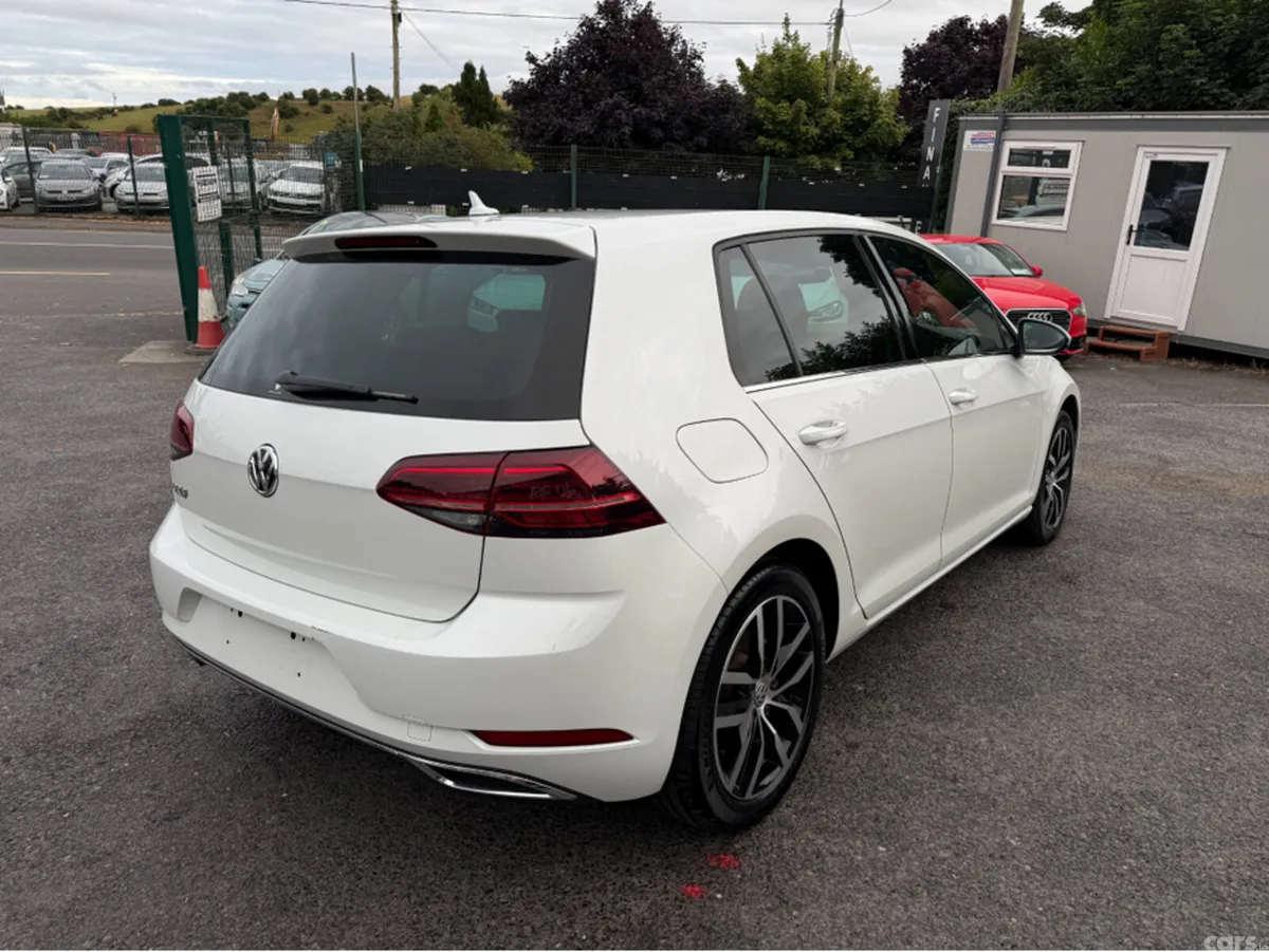 Volkswagen Golf Hatchback, Petrol, 2018, White