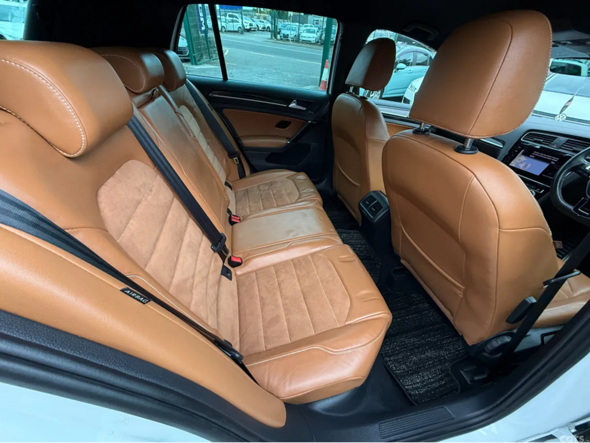 Volkswagen Golf Hatchback, Petrol, 2018, White