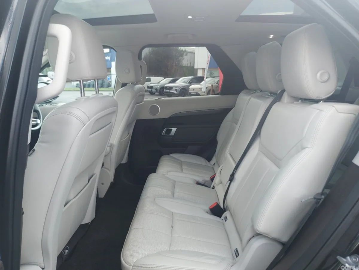 Land Rover Discovery SUV, Diesel, 2017, Black