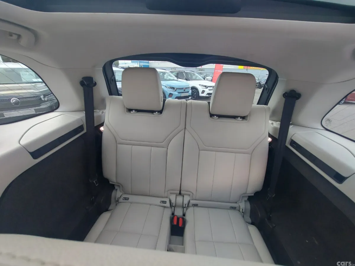 Land Rover Discovery SUV, Diesel, 2017, Black