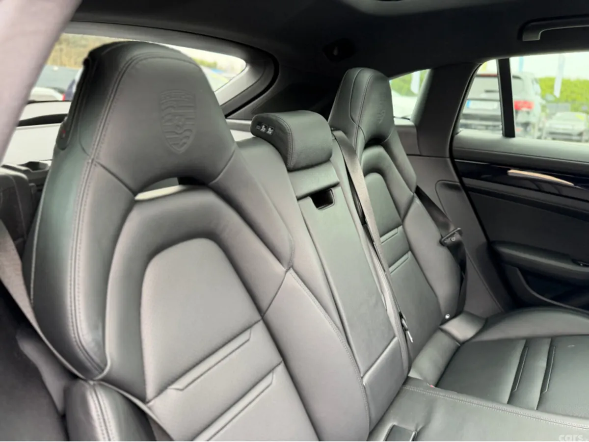 Porsche Panamera Estate, Petrol Plug-in Hybrid, 2020, Black