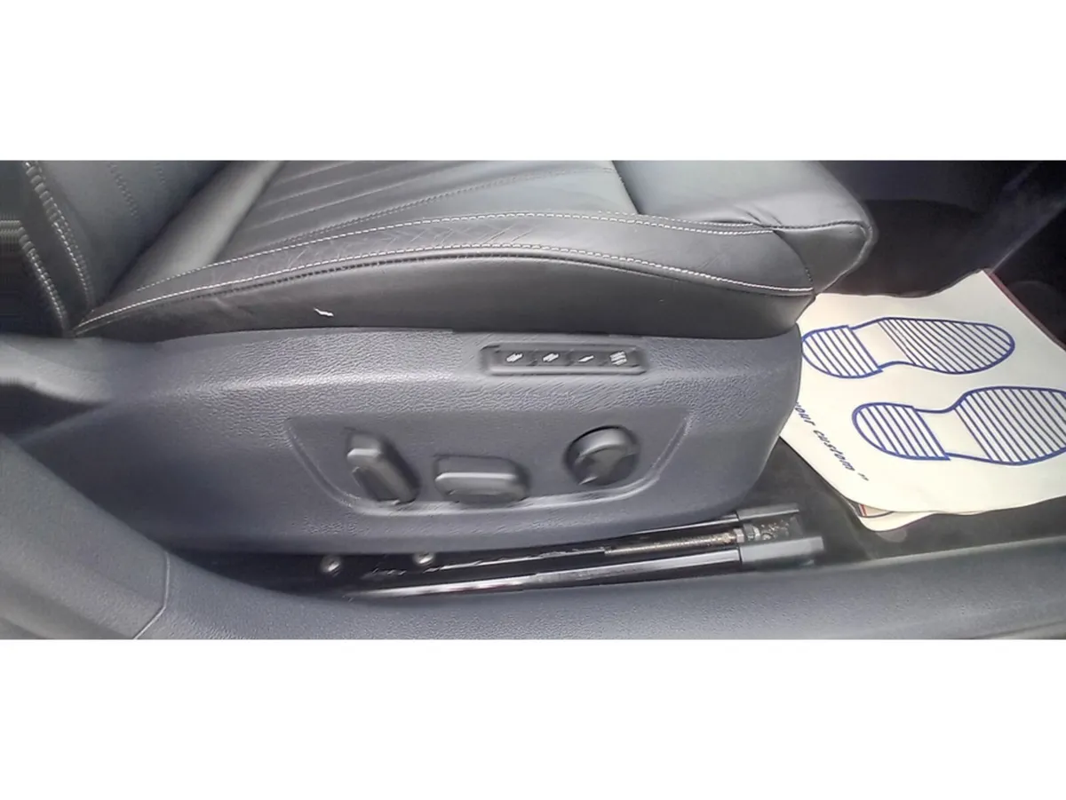 Skoda Superb Hatchback, Diesel, 2022, Grey
