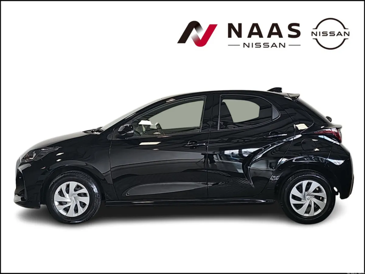 Toyota Yaris Hatchback, Petrol, 2023, Black