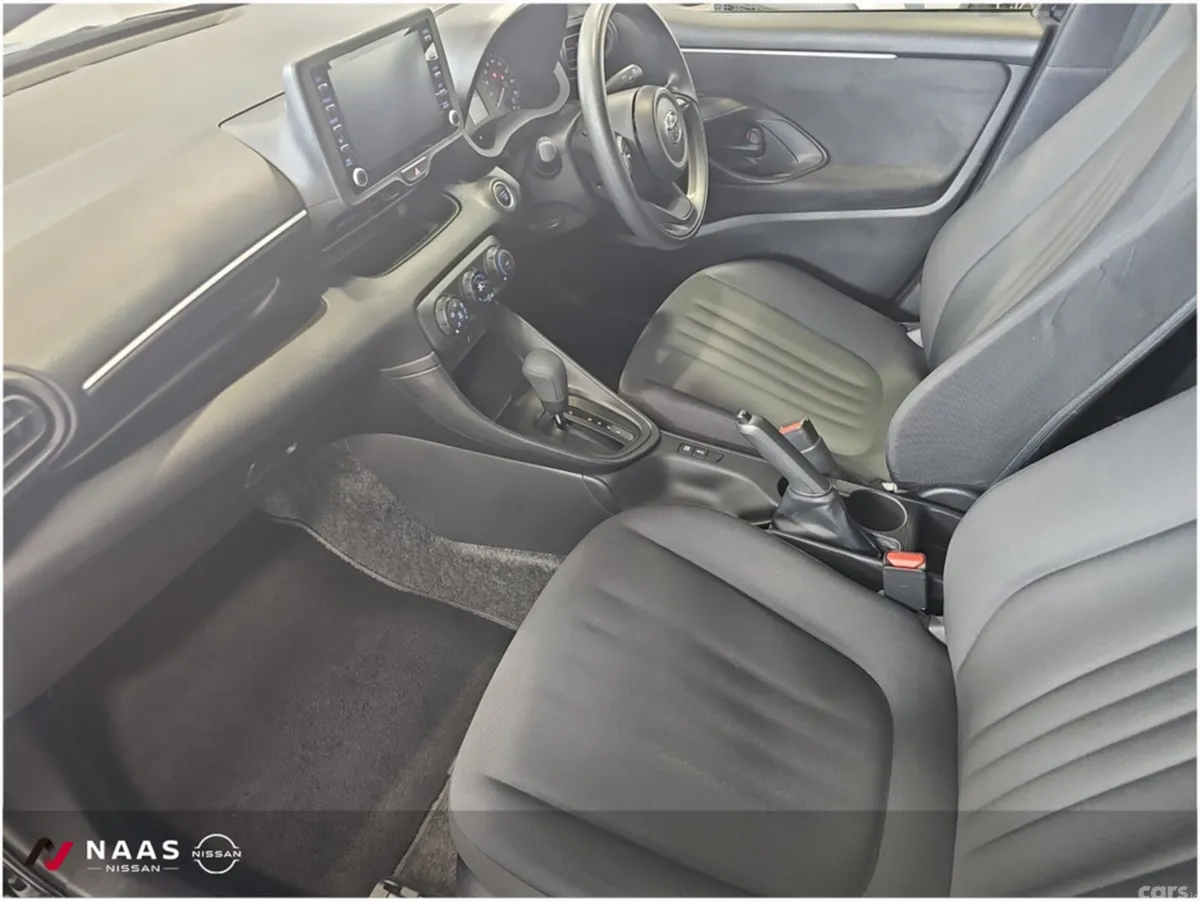 Toyota Yaris Hatchback, Petrol, 2023, Black