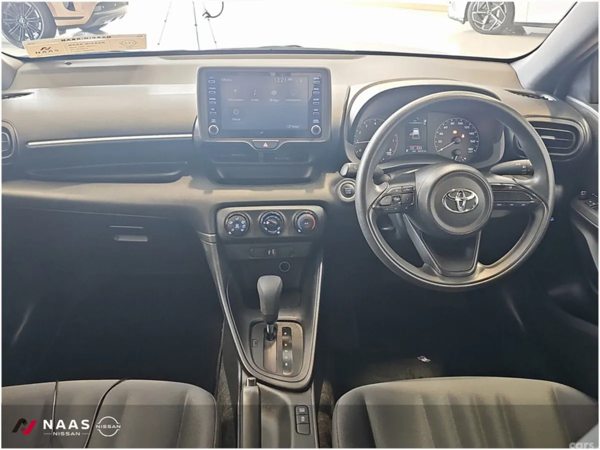 Toyota Yaris Hatchback, Petrol, 2023, Black