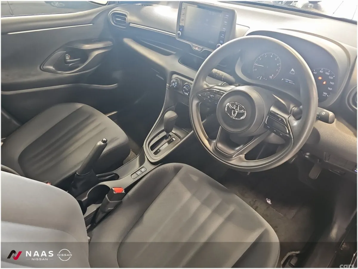 Toyota Yaris Hatchback, Petrol, 2023, Black