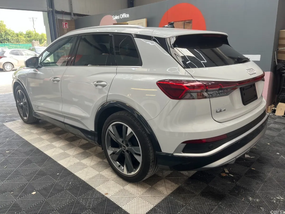 Audi Q4 e-tron SUV, Electric, 2023, White