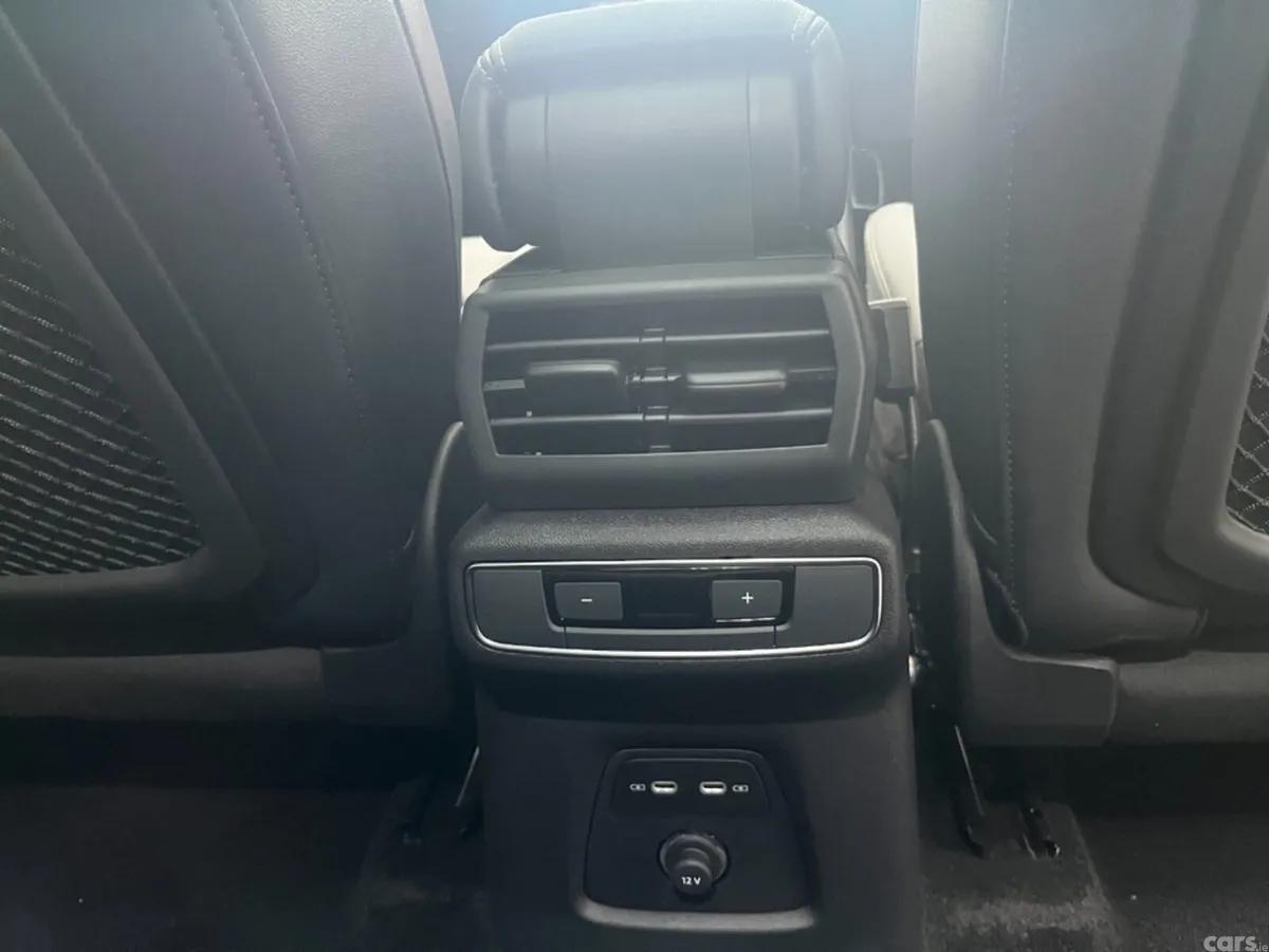 Audi Q4 e-tron SUV, Electric, 2025, White