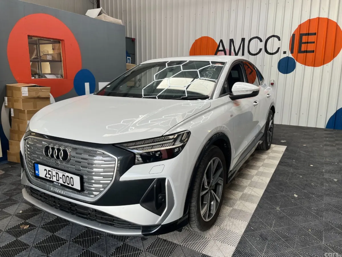 Audi Q4 e-tron SUV, Electric, 2025, White
