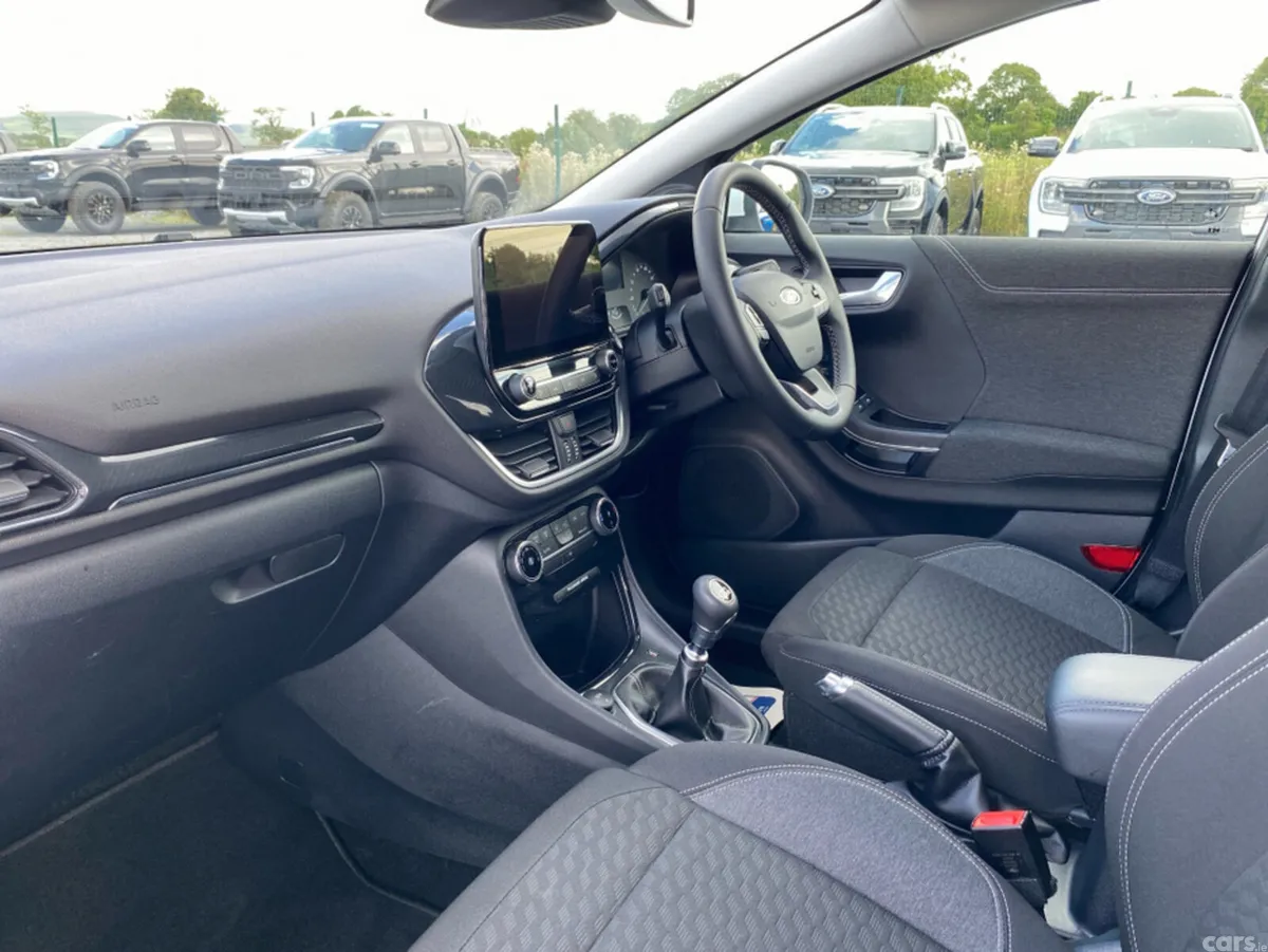 Ford Puma MPV, Petrol Hybrid, 2024, White
