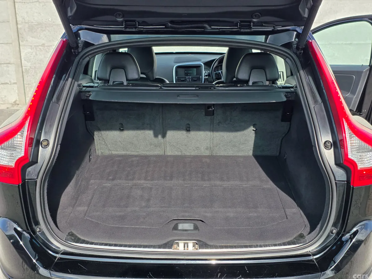 Volvo XC60 SUV, Diesel, 2016, Black