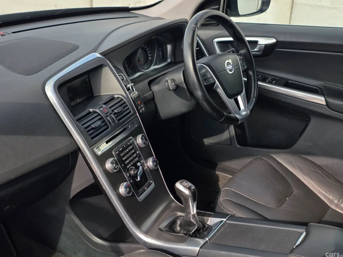 Volvo XC60 SUV, Diesel, 2016, Black