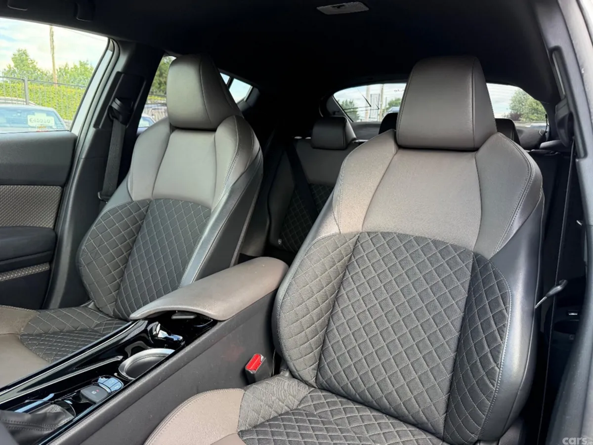 Toyota C-HR Hatchback, Petrol Hybrid, 2020, Silver