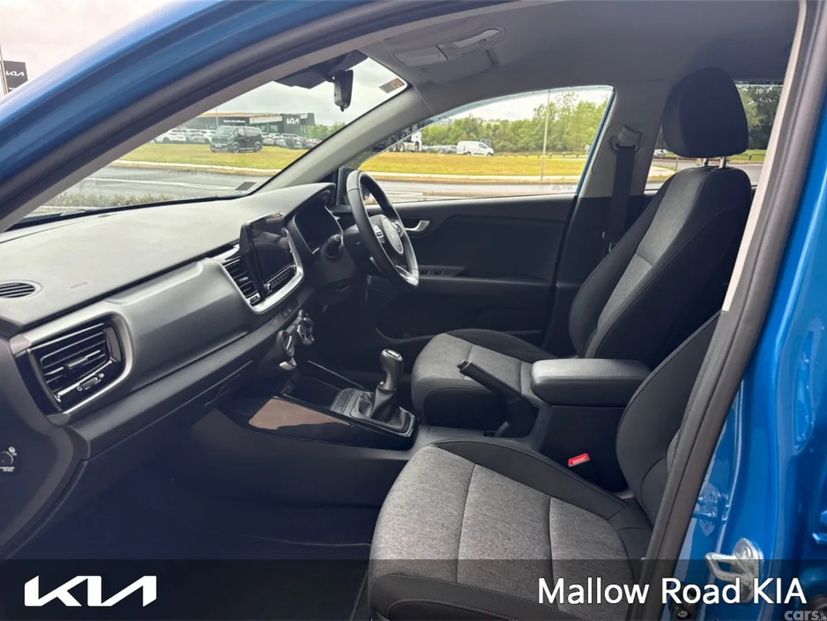 Kia Stonic SUV, Petrol, 2024, Blue