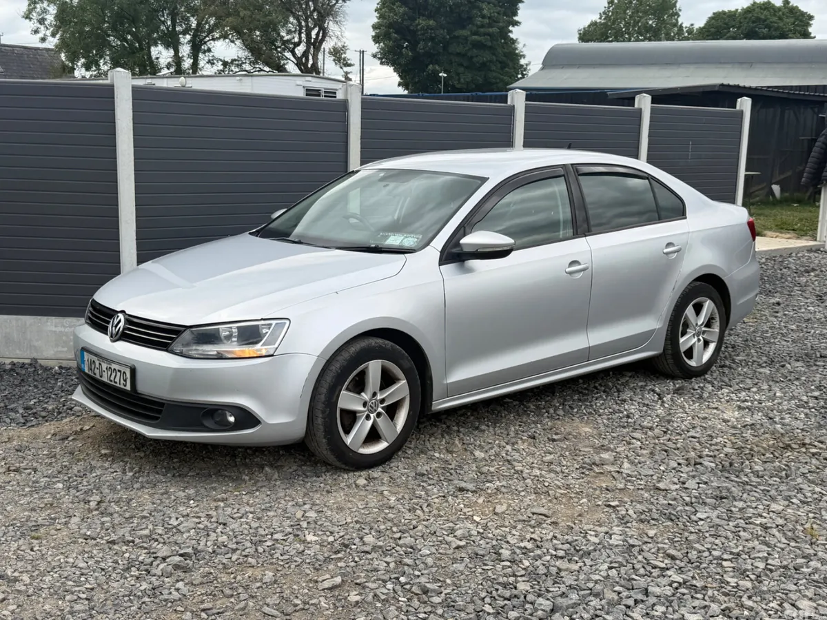 Volkswagen Jetta Saloon, Diesel, 2014, Silver
