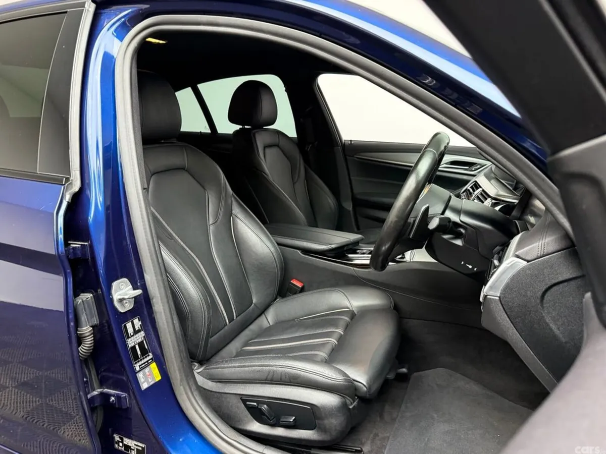 BMW 5-Series Saloon, Petrol Plug-in Hybrid, 2019, Blue