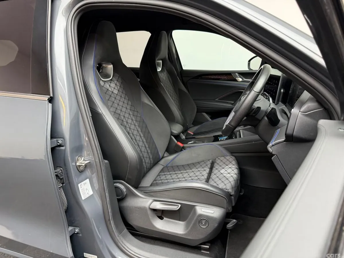 Volkswagen Tiguan SUV, Petrol Plug-in Hybrid, 2024, Grey