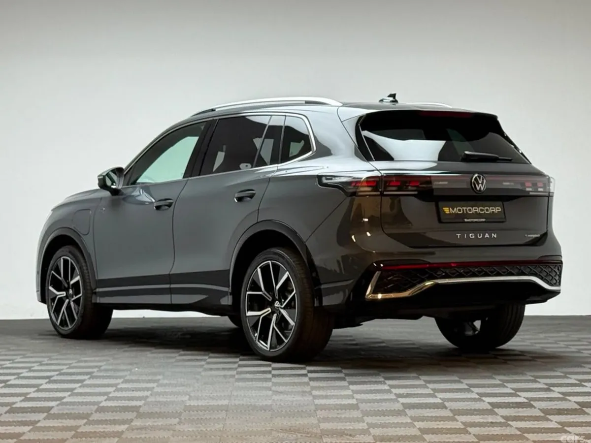 Volkswagen Tiguan SUV, Petrol Plug-in Hybrid, 2024, Grey
