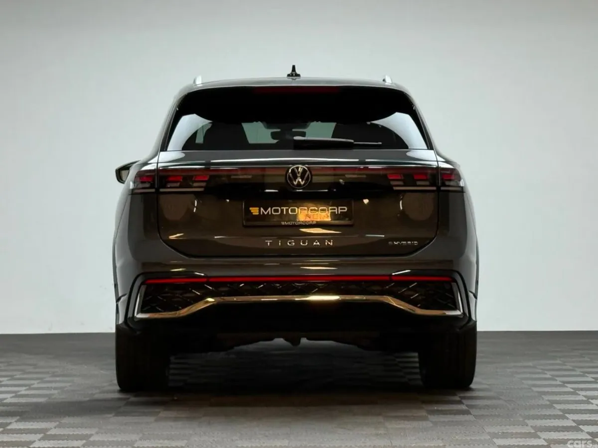 Volkswagen Tiguan SUV, Petrol Plug-in Hybrid, 2024, Grey