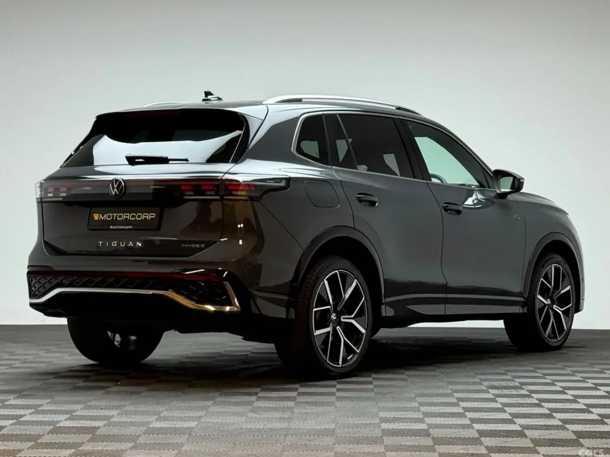 Volkswagen Tiguan SUV, Petrol Plug-in Hybrid, 2024, Grey