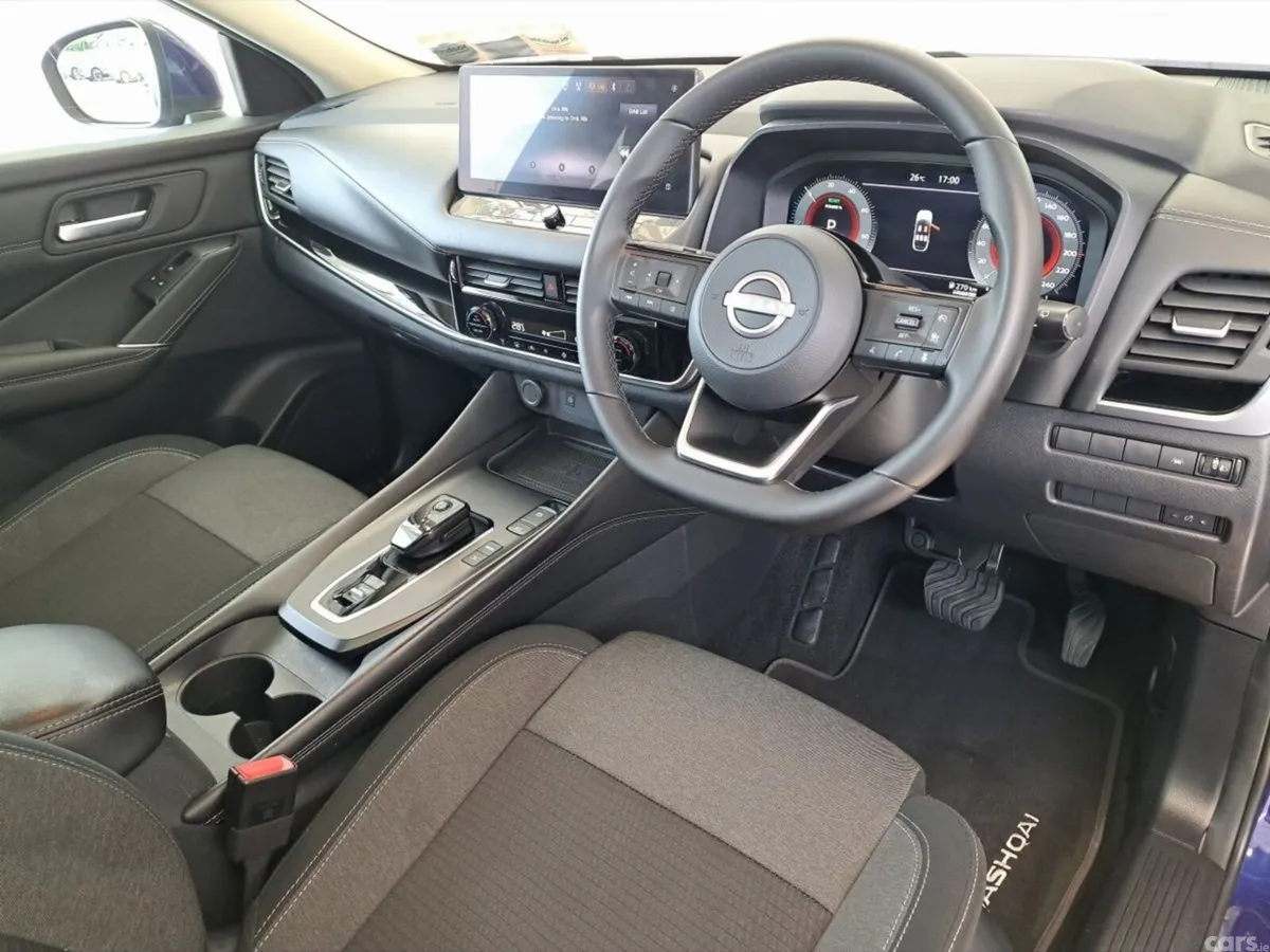 Nissan Qashqai SUV, Petrol Hybrid, 2025, Blue
