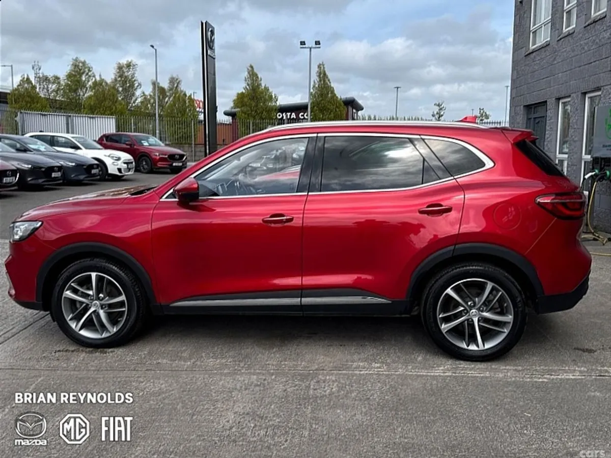 MG HS Hatchback, Petrol Plug-in Hybrid, 2023, Red