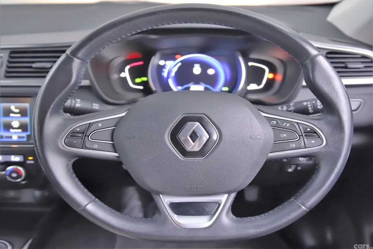 Renault Kadjar SUV, Diesel, 2018, Red