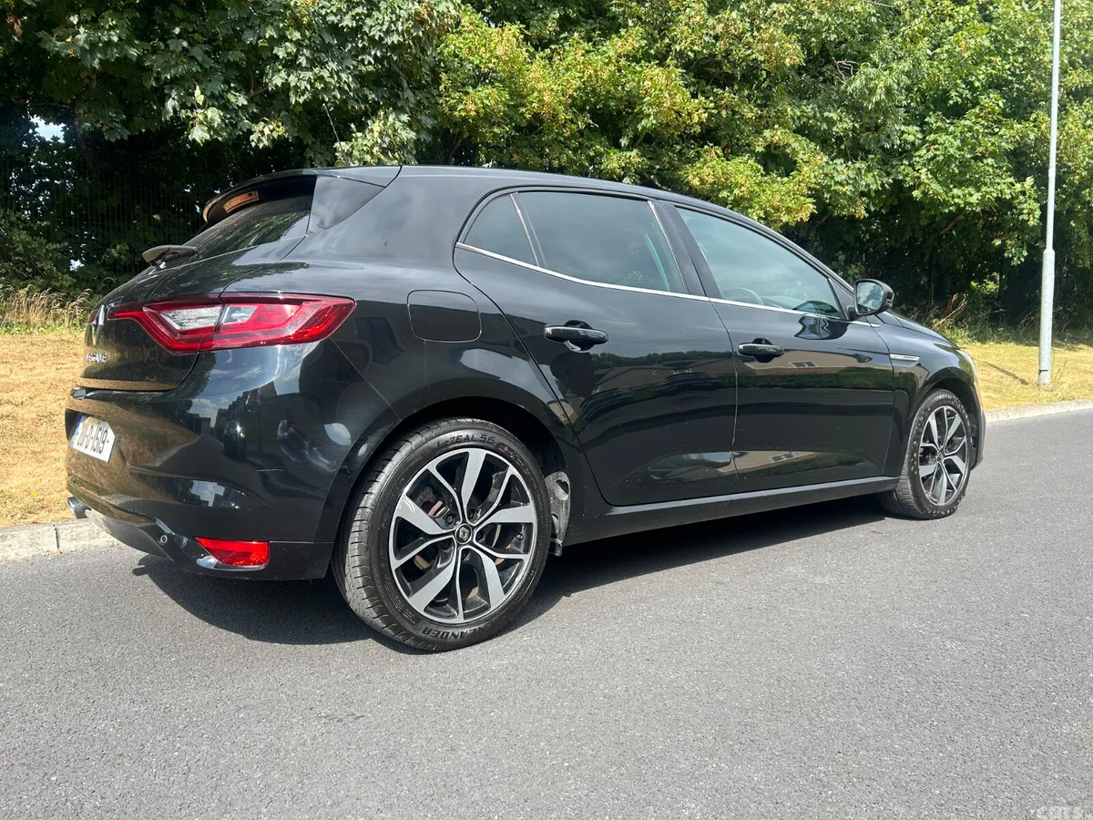 Renault Megane Hatchback, Diesel, 2020, Black