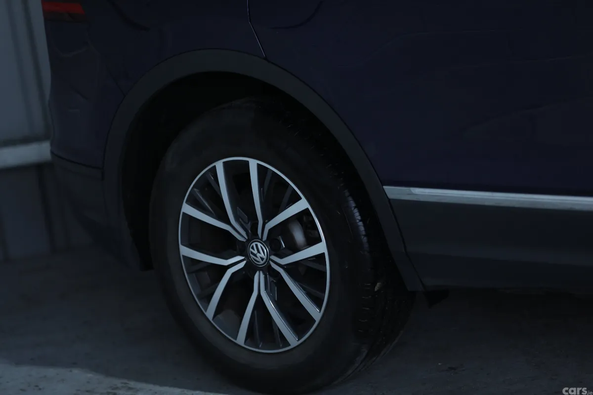 Volkswagen Tiguan SUV, Petrol, 2020, Blue