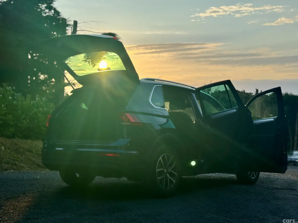 Volkswagen Tiguan SUV, Petrol, 2020, Blue