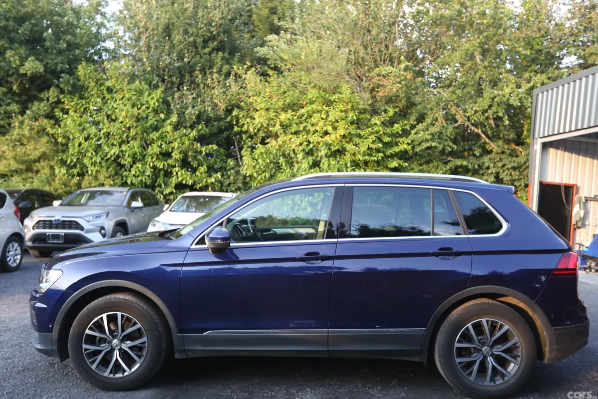 Volkswagen Tiguan SUV, Petrol, 2020, Blue