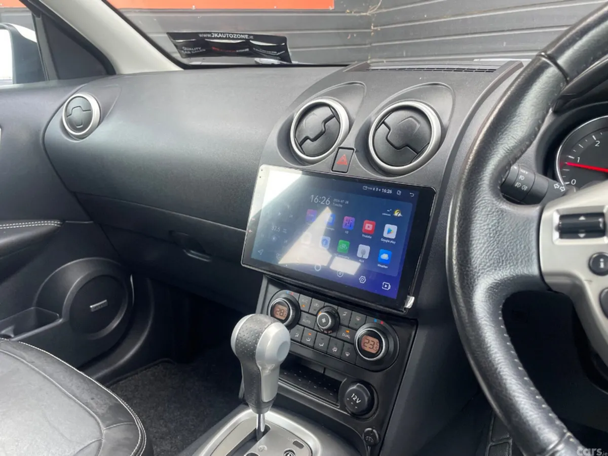 Nissan Qashqai Hatchback, Diesel, 2010, White