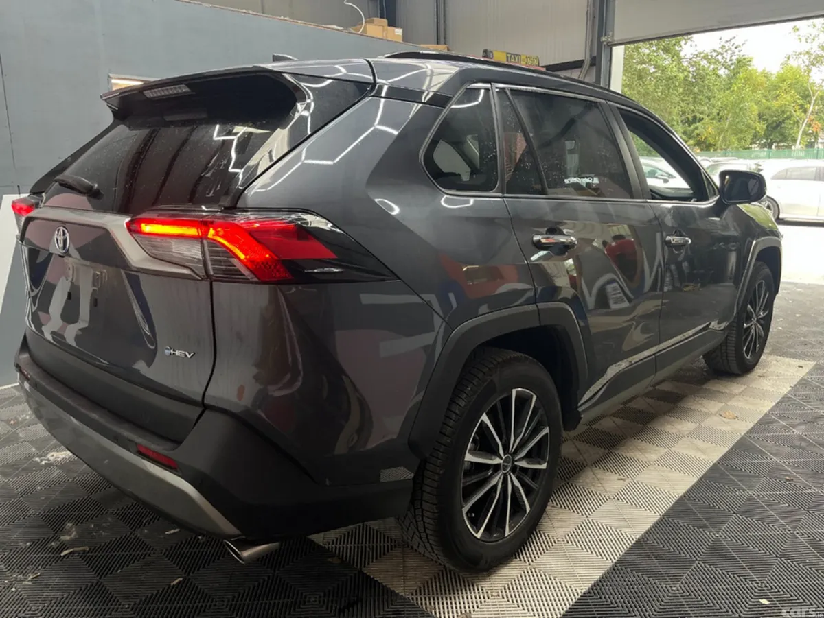 Toyota RAV4 SUV, Petrol Hybrid, 2024, Grey