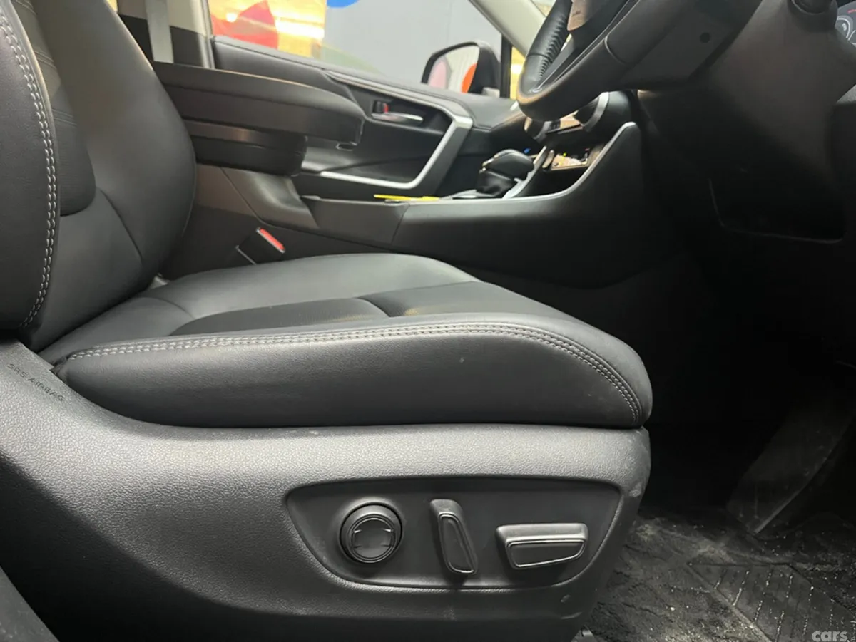 Toyota RAV4 SUV, Petrol Hybrid, 2024, Grey