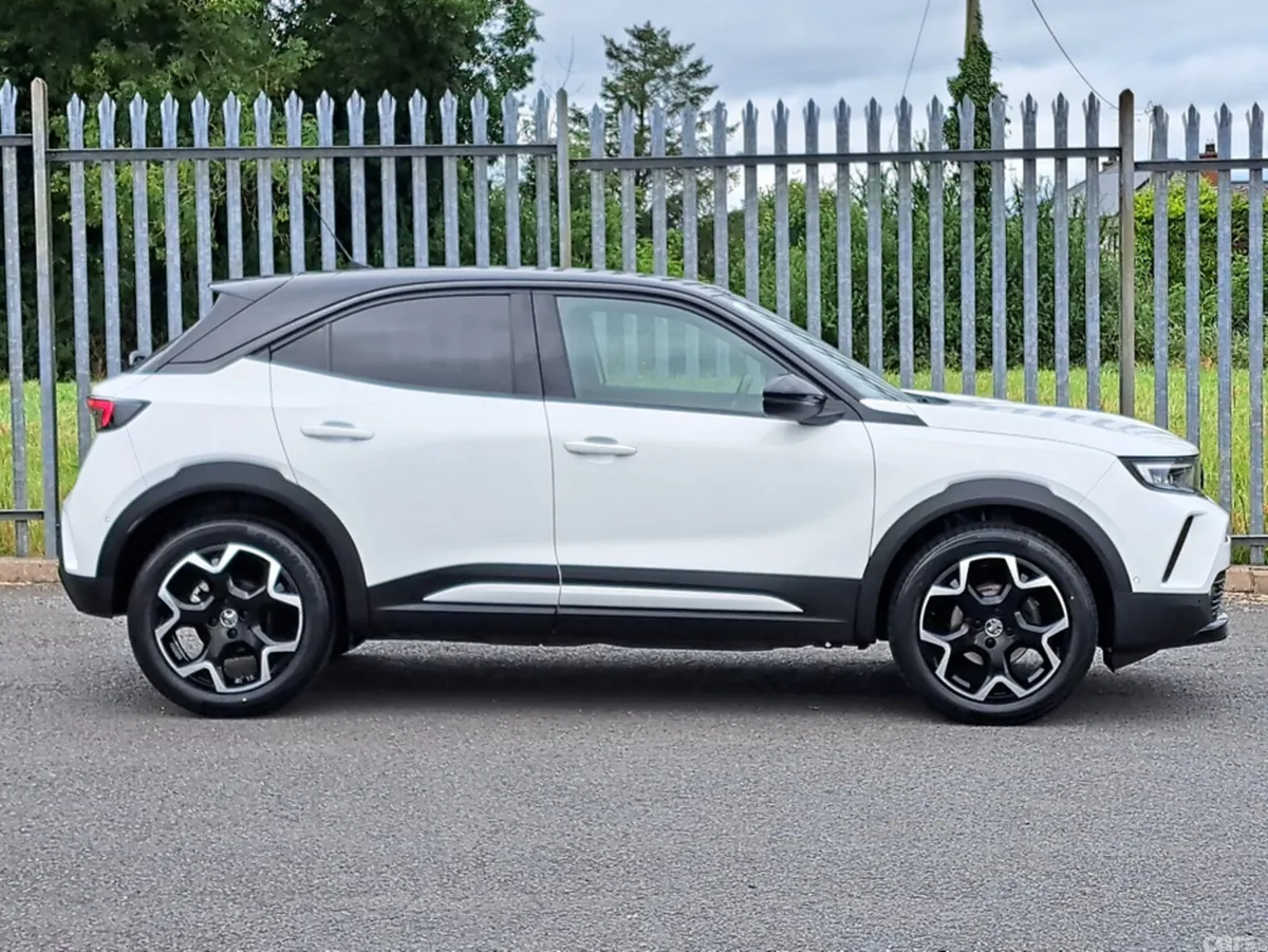 Opel Mokka Hatchback, Petrol, 2023, White