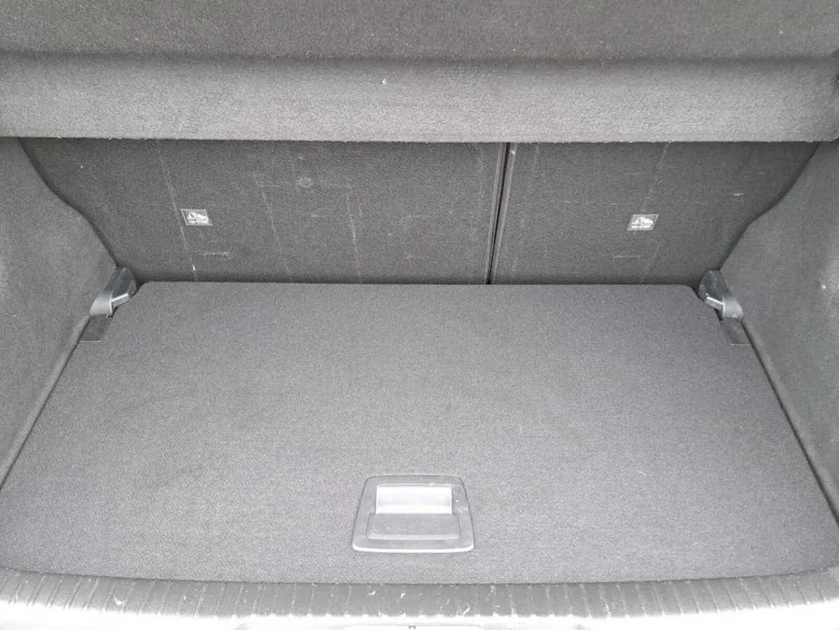 Opel Mokka Hatchback, Petrol, 2023, White