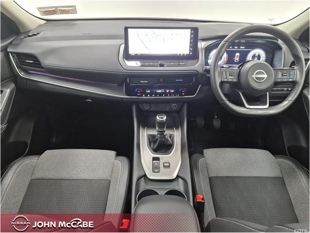 Nissan Qashqai MPV, Petrol Hybrid, 2025, Red