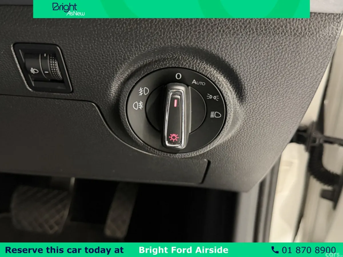 SEAT Arona Hatchback, Petrol, 2021, White
