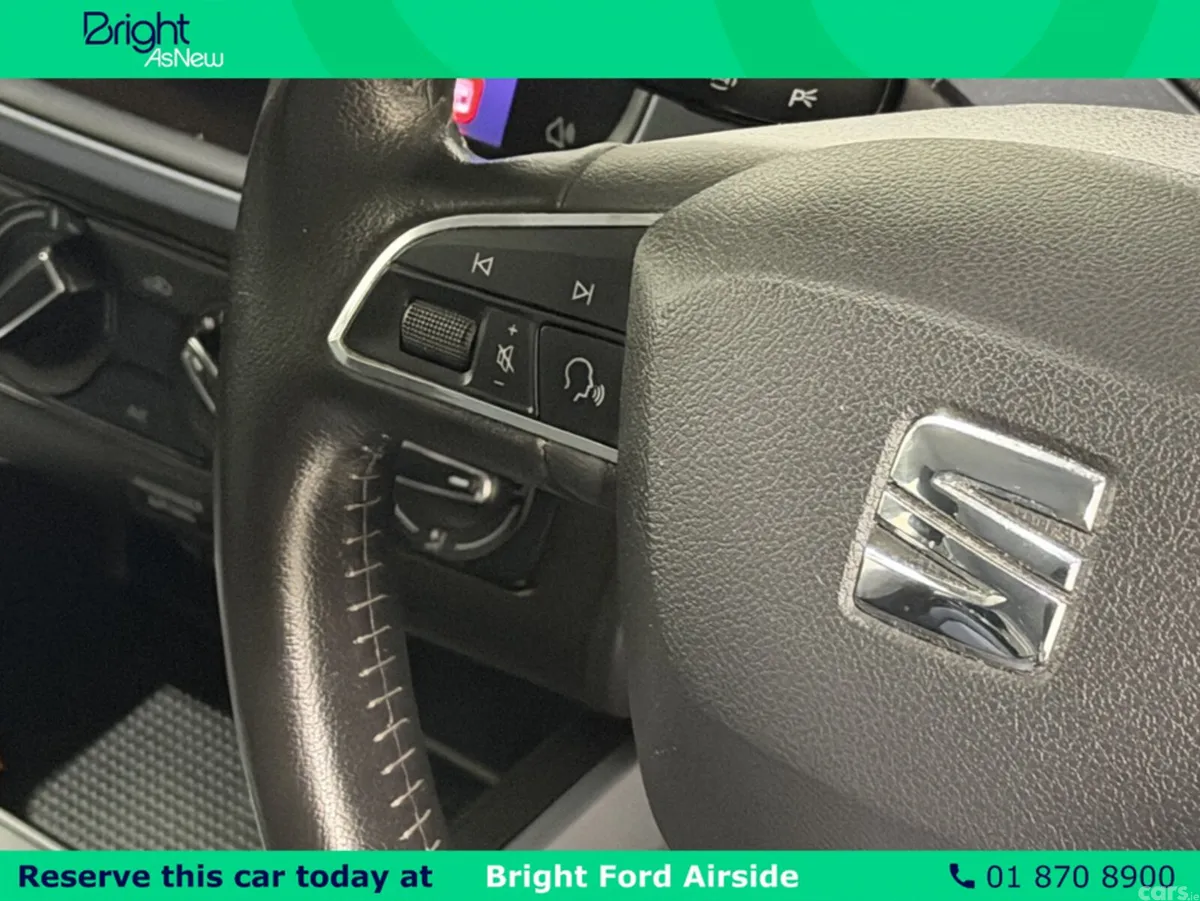 SEAT Arona Hatchback, Petrol, 2021, White