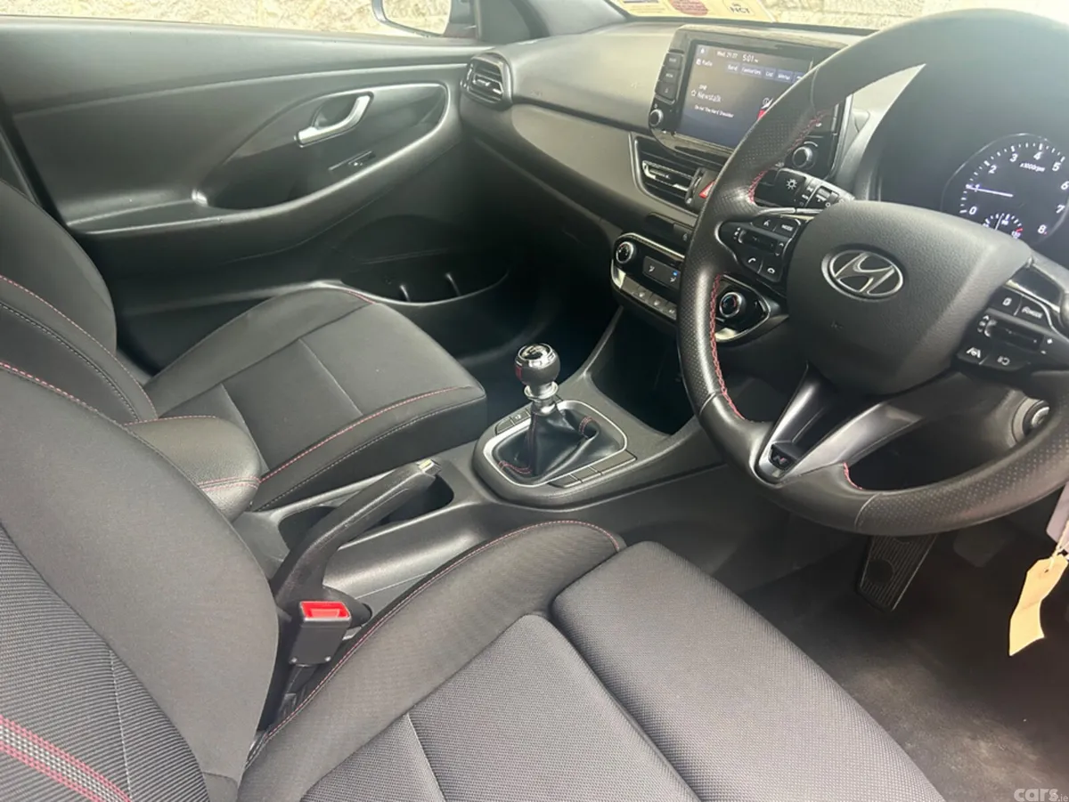 Hyundai i30 Hatchback, Petrol, 2022, Red