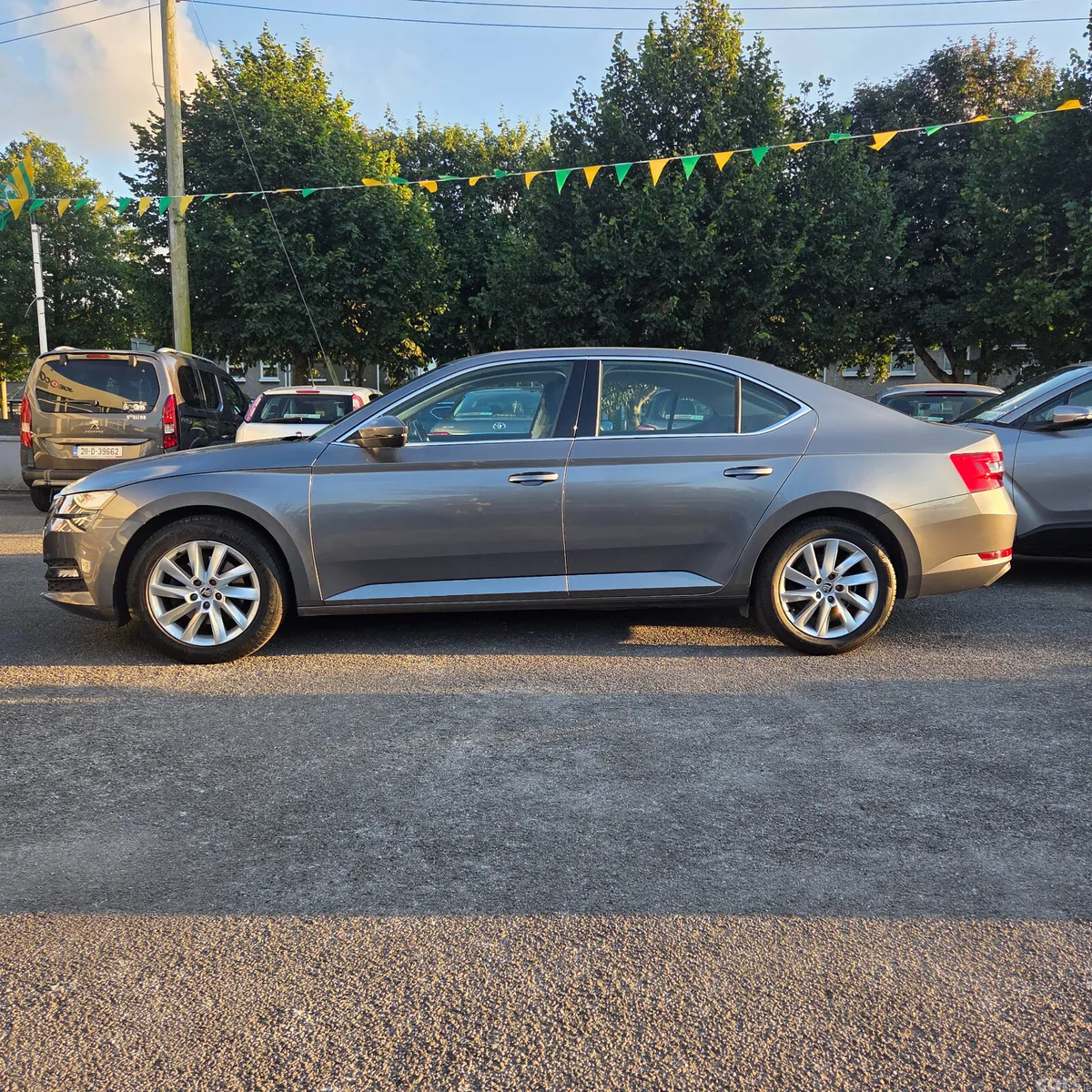 Skoda Superb Saloon, Diesel, 2023, Grey