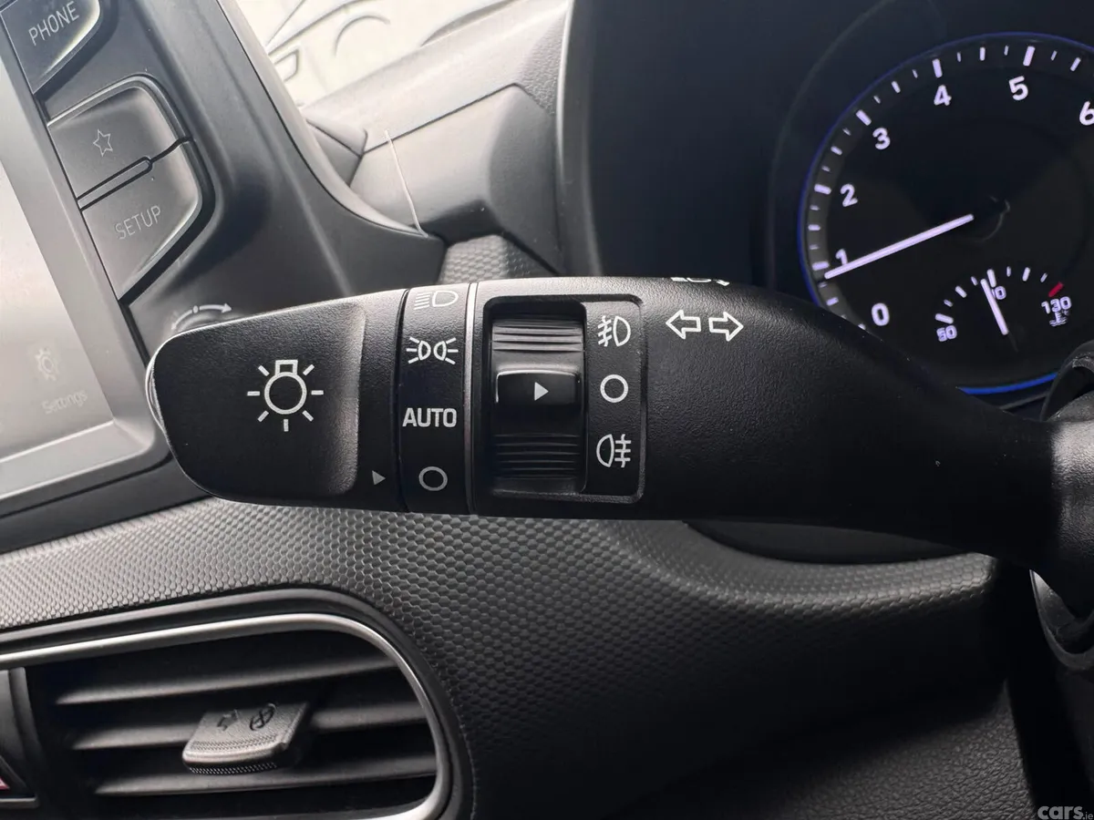 Hyundai KONA MPV, Petrol, 2018, Blue