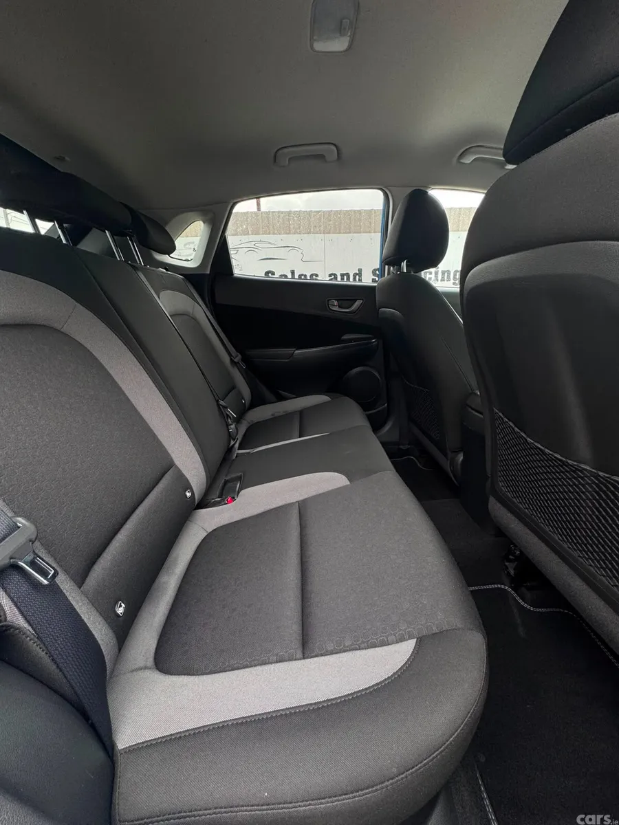 Hyundai KONA MPV, Petrol, 2018, Blue