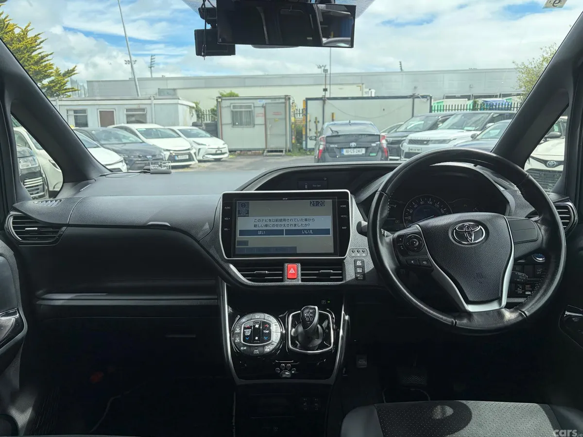 Toyota Voxy MPV, Petrol Hybrid, 2021, Blue