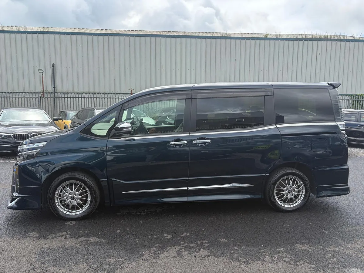 Toyota Voxy MPV, Petrol Hybrid, 2021, Blue