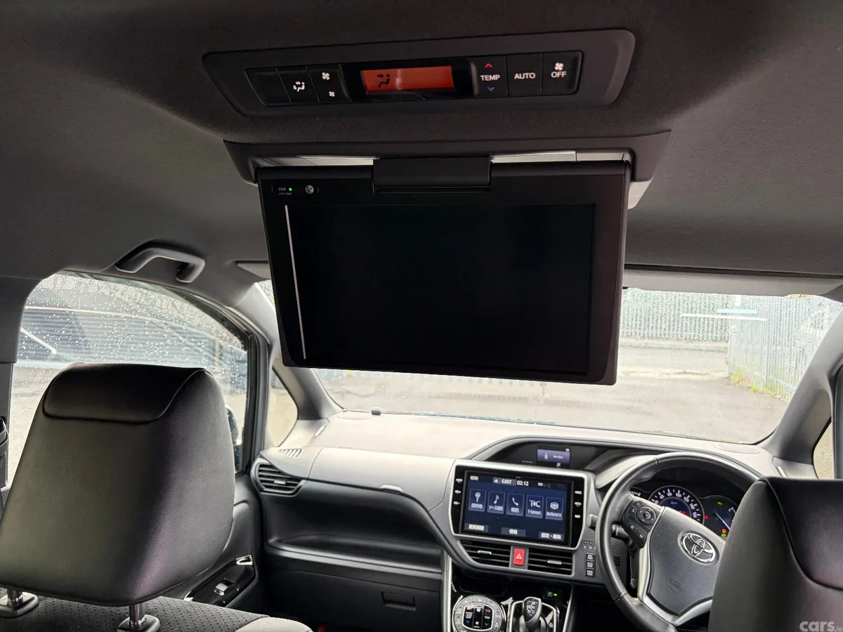 Toyota Voxy MPV, Petrol Hybrid, 2021, Blue