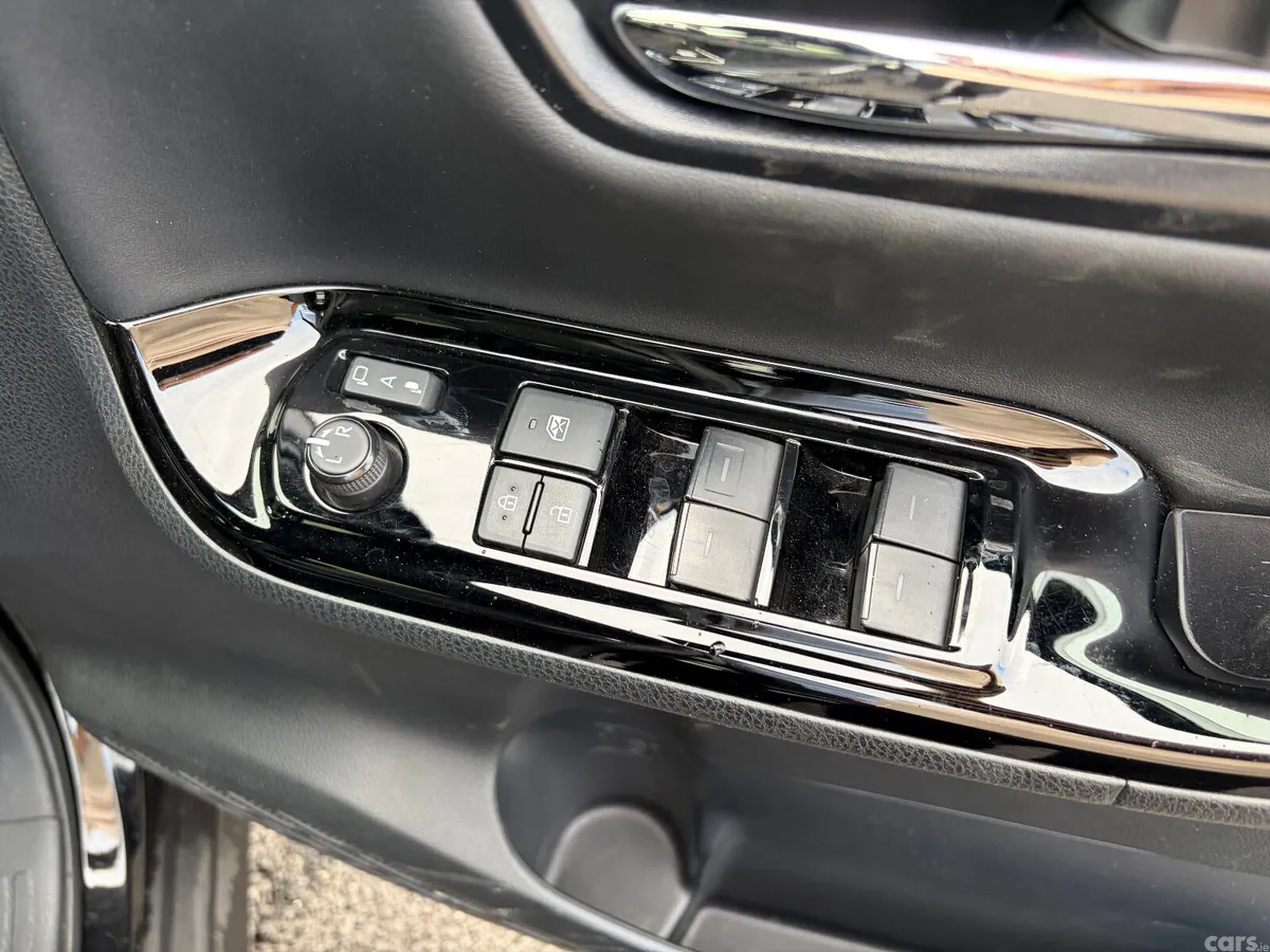 Toyota Voxy MPV, Petrol Hybrid, 2021, Blue