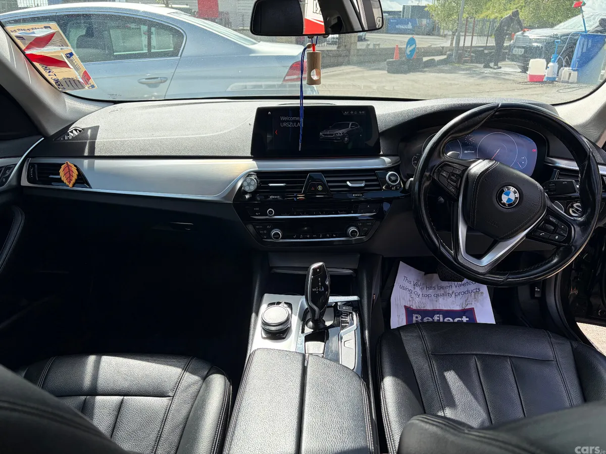 BMW 5-Series Saloon, Petrol Plug-in Hybrid, 2019, Black